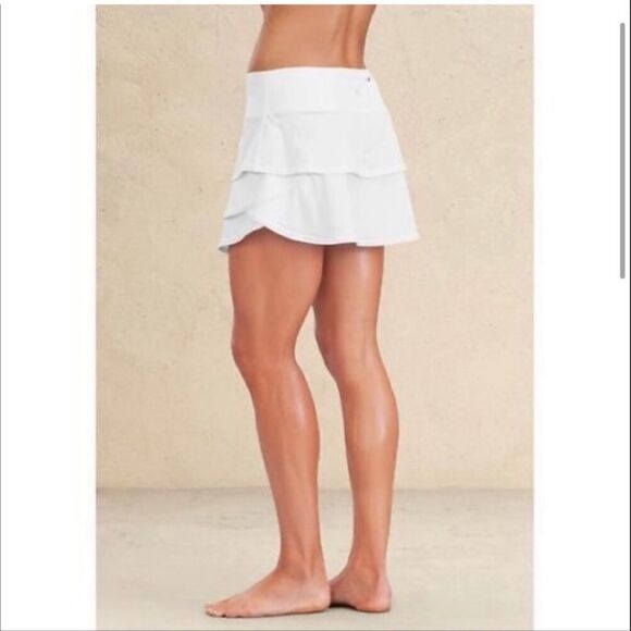 Athleta Tennis Skirt, Size Sm. Shorts Under. Back Pocket. Great Condition. - Picture 3 of 9